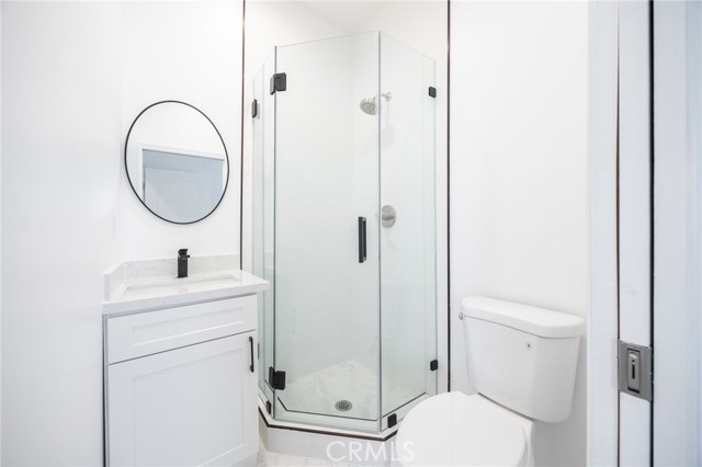 1375 N Mentor Avenue, Pasadena CA: https://media.crmls.org/medias/0843737d-7a7f-457f-ad53-9fb69dbb357f.jpg