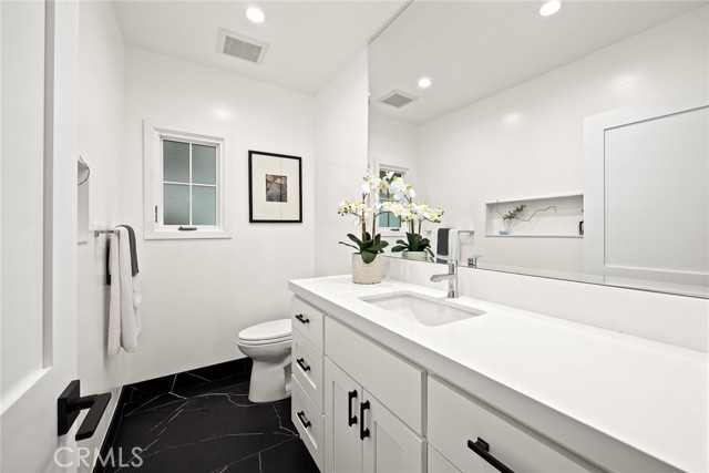 2174 Melville Drive, San Marino CA: https://media.crmls.org/medias/08438831-4c07-435c-ac3f-11628c55539f.jpg