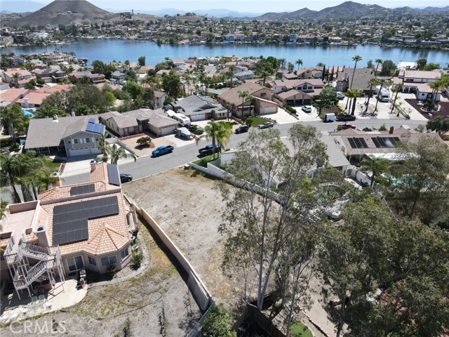 Detail Gallery Image 2 of 9 For 29613 Chaparral Way, Canyon Lake,  CA 92587 - – Beds | – Baths