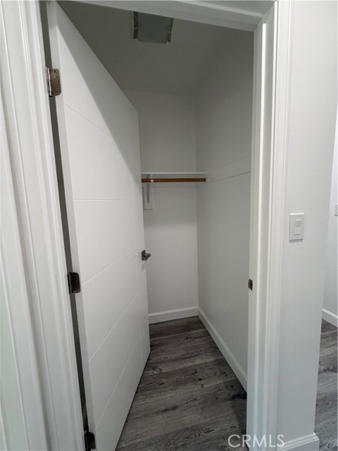 Detail Gallery Image 28 of 32 For 1130 Browning, Los Angeles,  CA 90037 - 3 Beds | 3/1 Baths