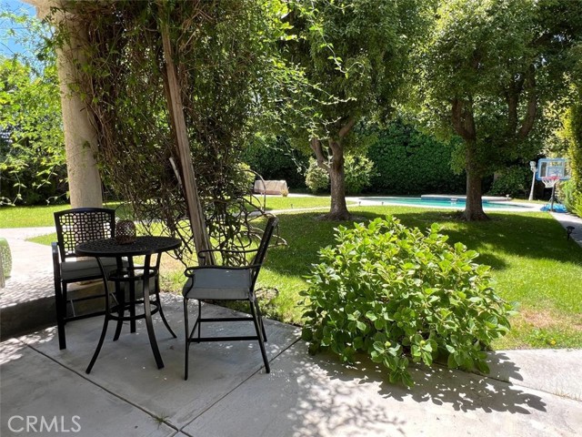 4751 Haskell Avenue, Encino CA: https://media.crmls.org/medias/0843c63b-9a3e-4f11-9e3c-6e0f5e1934db.jpg