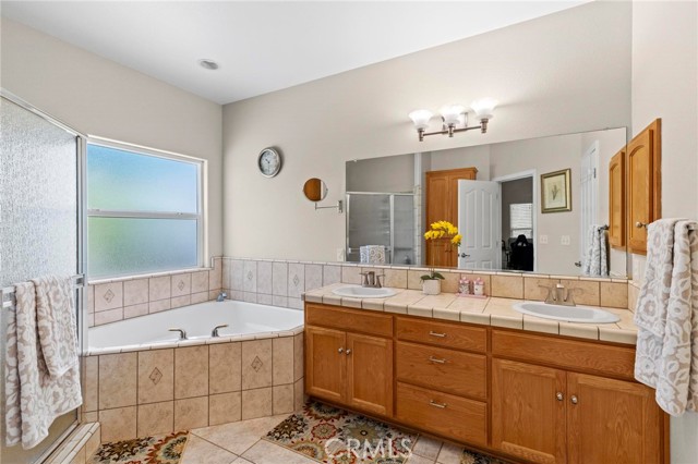 17 Pleasant Oak Lane, Oroville CA: https://media.crmls.org/medias/0844388e-0e70-43cd-9a45-e6882343ed77.jpg