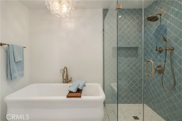 133 N La Jolla Avenue, Los Angeles CA: https://media.crmls.org/medias/08444ddb-c565-4cad-9a05-31b1671f5393.jpg
