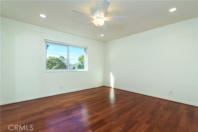 Detail Gallery Image 20 of 50 For 251 N Whitnall, Burbank,  CA 91505 - 4 Beds | 3 Baths