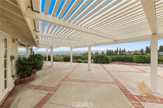 614 S Pathfinder Trail, Anaheim Hills CA: https://media.crmls.org/medias/0844c6c9-6f0c-42cc-899b-c481c4635f31.jpg