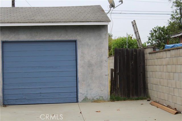 14430 Dinard Avenue, Norwalk CA: https://media.crmls.org/medias/0844e812-dbe8-4446-be83-567b75798c3e.jpg