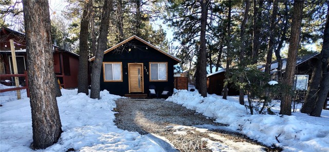 Detail Gallery Image 2 of 29 For 376 Riverside Ave, Sugarloaf,  CA 92386 - 1 Beds | 1 Baths