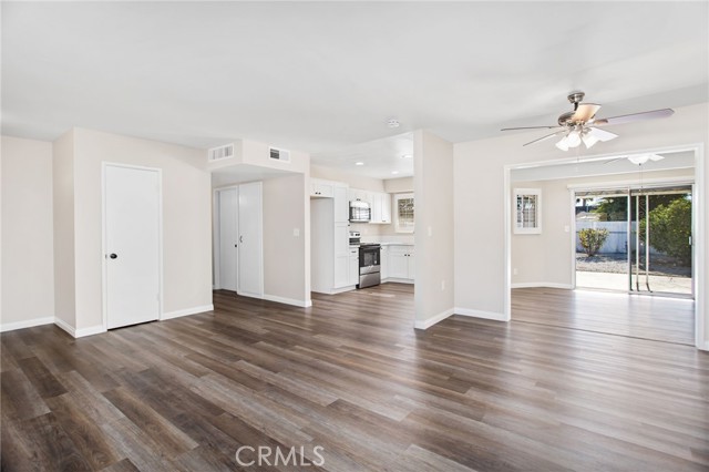 Detail Gallery Image 18 of 35 For 27161 Pinehurst, Menifee,  CA 92586 - 2 Beds | 1 Baths