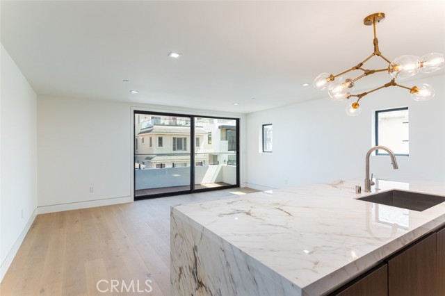 08458119 22fc 4d9d B2de E80b20c1fa56