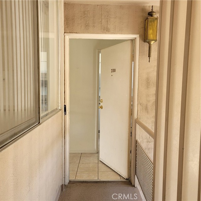 6979 Palm Court, Riverside CA: https://media.crmls.org/medias/0845bf55-2d49-4a31-8c49-1372a4af1271.jpg