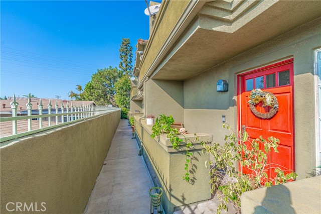 Detail Gallery Image 6 of 57 For 8302 Somerset Ranch Rd #D,  Paramount,  CA 90723 - 2 Beds | 2/1 Baths