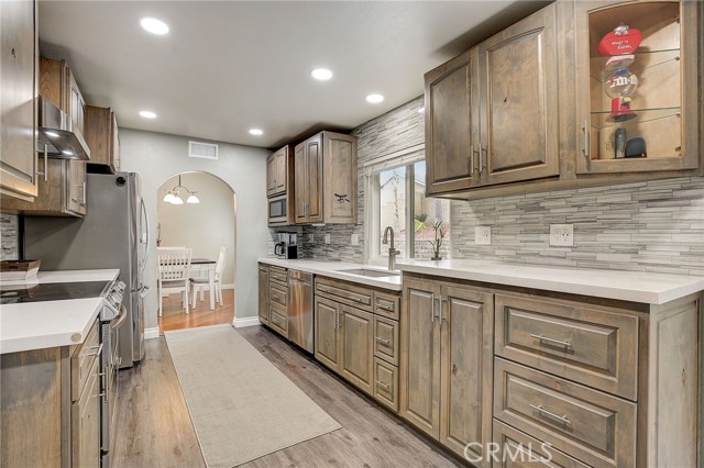 Detail Gallery Image 11 of 49 For 2213 Montague Cir, Placentia,  CA 92870 - 4 Beds | 2/1 Baths