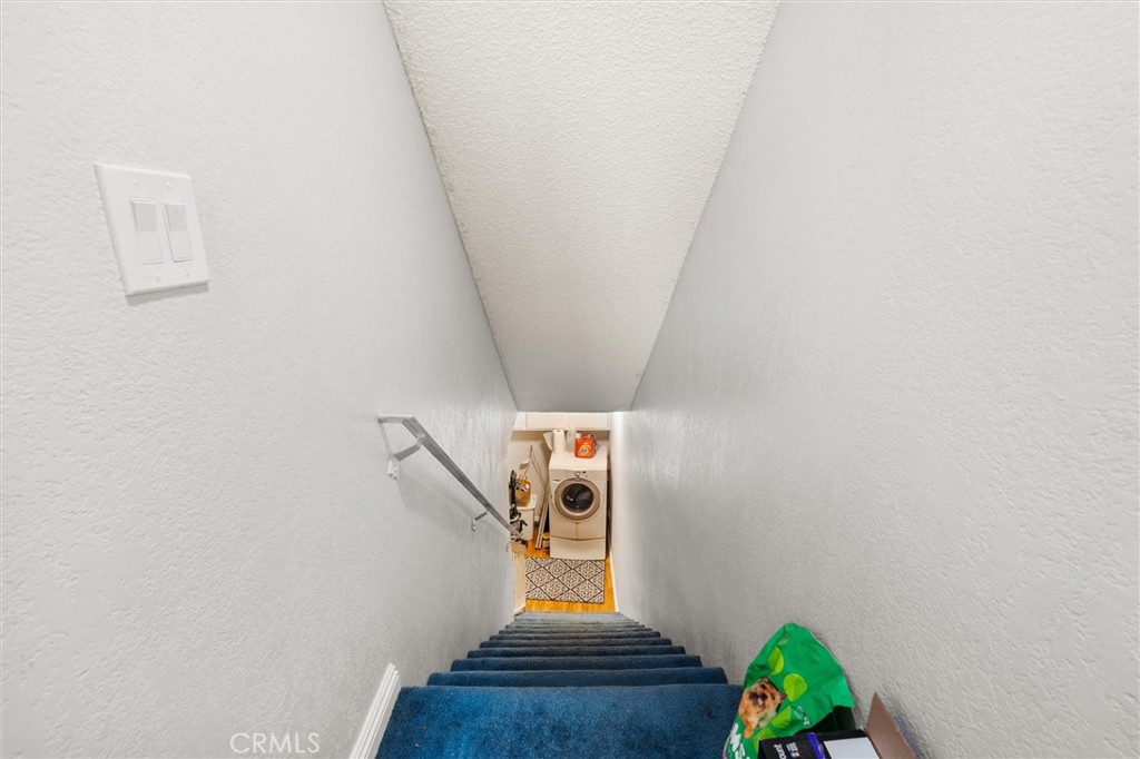 https://media.crmls.org/medias/0846c75f-afbd-450d-a985-61b5b023489d.jpg?preset=X-Large