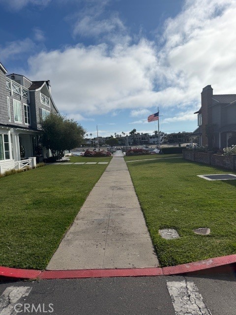 Detail Gallery Image 7 of 7 For 65 Beacon Bay, Newport Beach,  CA 92660 - 4 Beds | 3 Baths