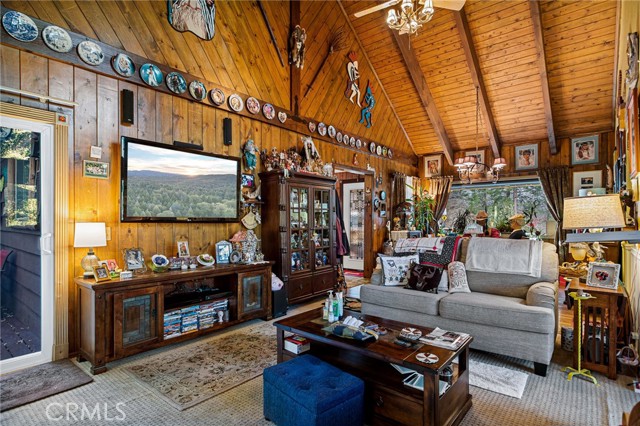 Detail Gallery Image 29 of 50 For 179 Golf Course Rd, Lake Arrowhead,  CA 92317 - 4 Beds | 3 Baths