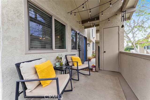 Detail Gallery Image 3 of 25 For 140 Maegan Pl #8,  Thousand Oaks,  CA 91362 - 3 Beds | 2/1 Baths