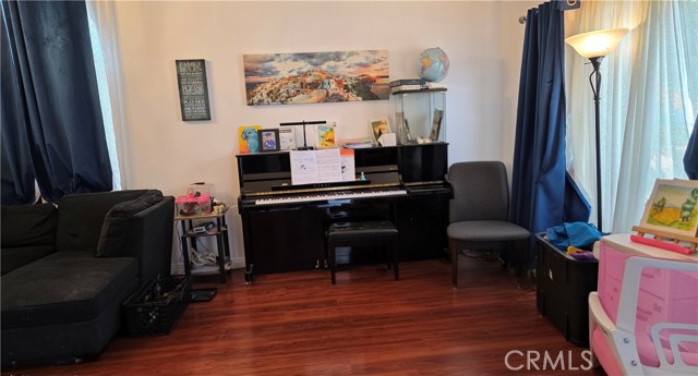 130 Ashbrook Lane, Pomona CA: https://media.crmls.org/medias/084a1ccc-e21b-48f1-b1db-8709165846b1.jpg