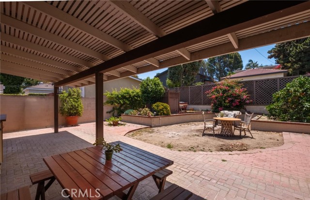 652 35th, Manhattan Beach, California 90266, 4 Bedrooms Bedrooms, 0 ,2 BathroomsBathrooms,Residential,For Sale,35th,0,SB26119419 652 35th, Manhattan Beach, California 90266, 4 Bedrooms Bedrooms, 0 ,2 BathroomsBathrooms,Residential,For Sale,35th,0,SB26119419