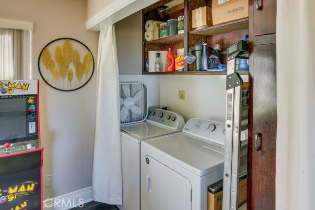 633 Arth Drive, Crestline CA: https://media.crmls.org/medias/084bac00-22f8-4c5b-87fa-032c38262490.jpg
