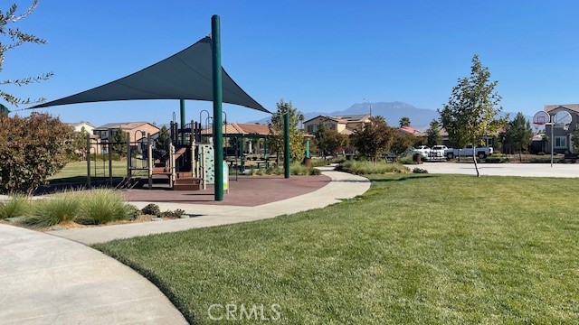 Detail Gallery Image 20 of 24 For 1338 Division Ct, Hemet,  CA 92543 - 4 Beds | 2/1 Baths