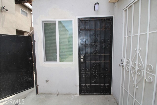 Detail Gallery Image 11 of 12 For 4954 Tweedy Bld #F,  South Gate,  CA 90280 - 2 Beds | 2 Baths
