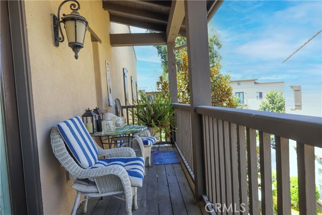 Detail Gallery Image 9 of 23 For 4441 Owens St #102,  Corona,  CA 92883 - 2 Beds | 2/1 Baths