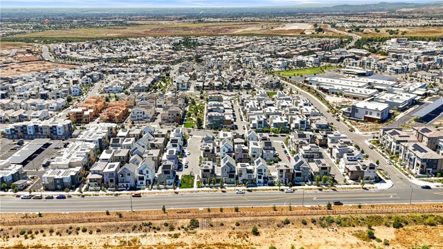 Detail Gallery Image 33 of 46 For 191 Lynx, Irvine,  CA 92618 - 3 Beds | 3 Baths