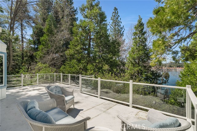 Detail Gallery Image 34 of 53 For 244 John Muir, Lake Arrowhead,  CA 92352 - 5 Beds | 3/1 Baths