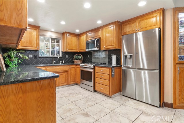 Detail Gallery Image 5 of 34 For 245 Walnut St, Arroyo Grande,  CA 93420 - 4 Beds | 3 Baths