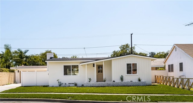 Detail Gallery Image 4 of 46 For 5580 E Ulen St, Long Beach,  CA 90815 - 3 Beds | 2 Baths