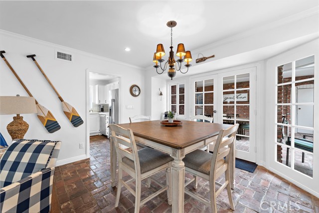 Detail Gallery Image 14 of 29 For 224 Amethyst, Newport Beach,  CA 92662 - 3 Beds | 3 Baths