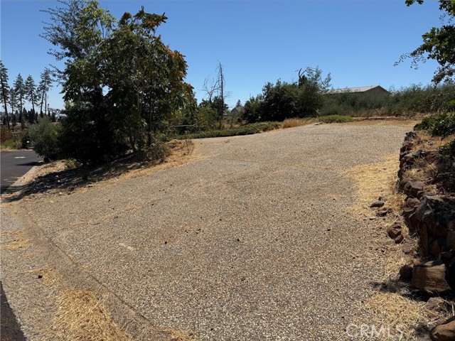 5825 Golden Oaks Road, Paradise CA: https://media.crmls.org/medias/084e1483-a731-4f5b-b53a-22b13f93ae6d.jpg