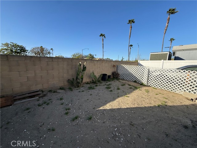 Detail Gallery Image 12 of 14 For 3830 Crestmore Rd #503,  Riverside,  CA 92509 - 3 Beds | 2 Baths