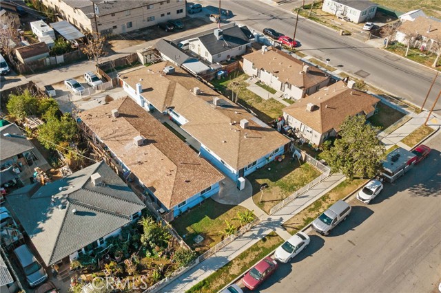 1307 1311 Oregon Street, Bakersfield CA: https://media.crmls.org/medias/084f6434-750a-4440-9598-1164f923442a.jpg