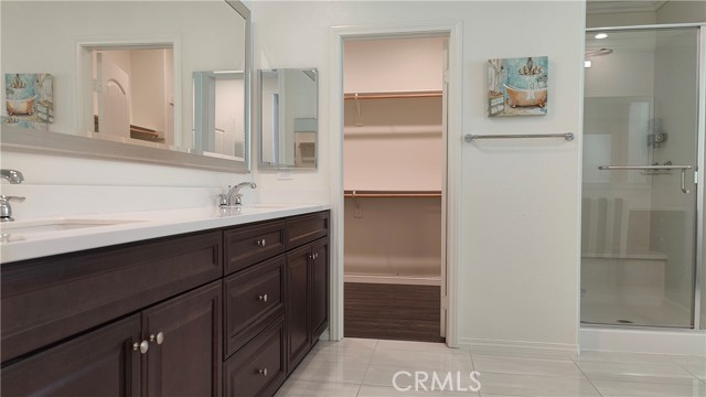 6956 Dublin Drive, Chino CA: https://media.crmls.org/medias/08509e11-1b3c-43bd-9442-1e40b03a35ad.jpg