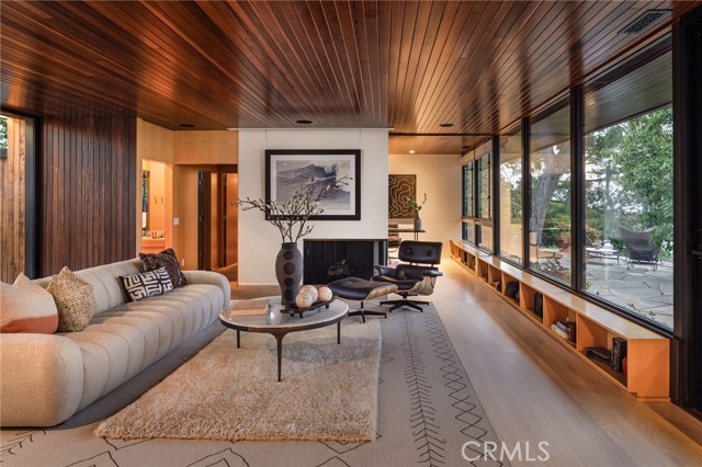 Detail Gallery Image 4 of 38 For 7 Cinchring, Rolling Hills,  CA 90274 - 2 Beds | 3 Baths