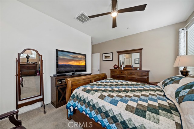 15210 Horizon Street, Fontana CA: https://media.crmls.org/medias/0851bef1-79b8-4938-864f-2601c15bf24a.jpg