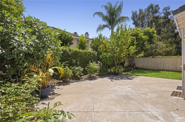 37 Pheasant Creek, Irvine CA: https://media.crmls.org/medias/0851d5b3-d48d-483d-b6cc-b6d6a51be243.jpg