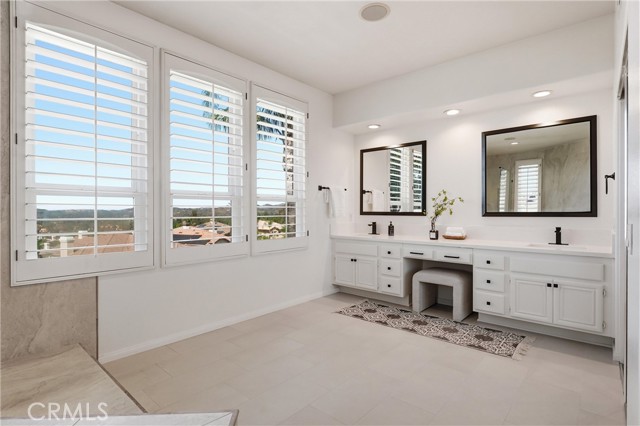 Detail Gallery Image 23 of 56 For 21581 Hummingbird, Rancho Santa Margarita,  CA 92679 - 5 Beds | 3/1 Baths