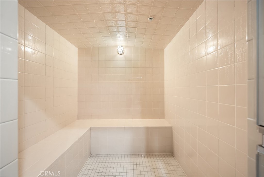 https://media.crmls.org/medias/08522890-4322-4525-b822-57812e583d67.jpg?preset=X-Large