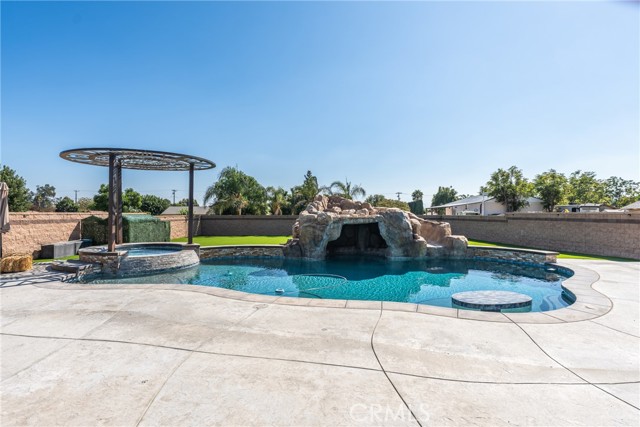 4 Bed Home for Sale in Bloomington, California