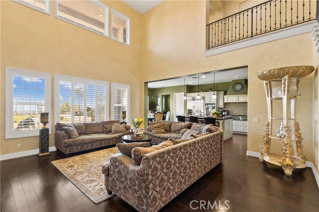Detail Gallery Image 23 of 66 For 13761 Breeders Cup Dr, Rancho Cucamonga,  CA 91739 - 5 Beds | 4/1 Baths