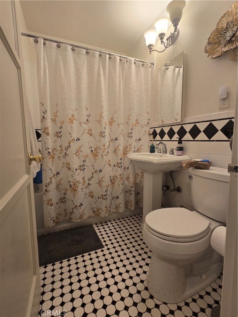 https://media.crmls.org/medias/08544c31-0026-4042-b139-b56b2730cc2e.jpg?preset=X-Large