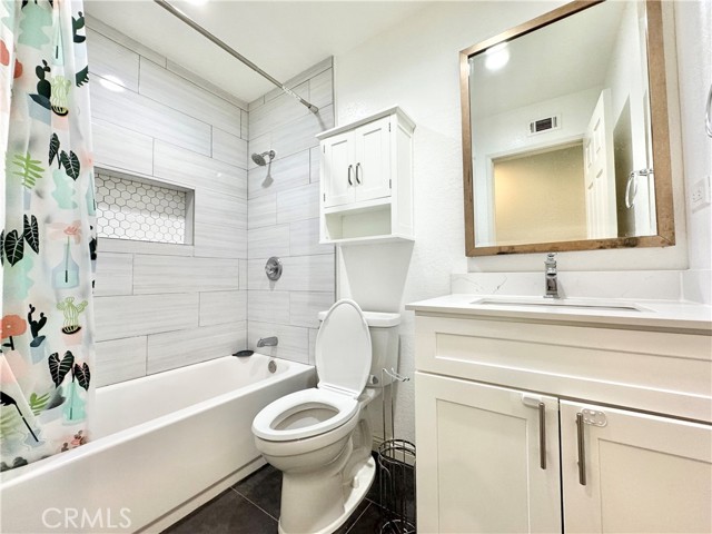 Detail Gallery Image 9 of 24 For 13415 Wandering Ridge Way, Chino Hills,  CA 91709 - 3 Beds | 2 Baths