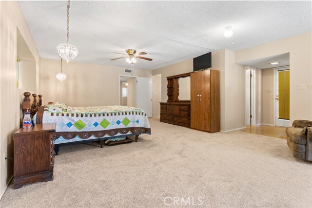 3419 Crest Drive, Bakersfield CA: https://media.crmls.org/medias/085654e3-1d8f-4371-8cd6-e2e6ebf0b98b.jpg