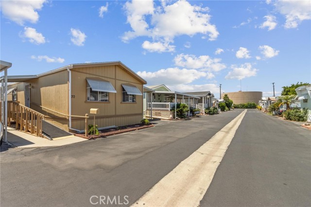 Detail Gallery Image 13 of 25 For 10745 Victoria Ave, Whittier,  CA 90604 - 2 Beds | 2 Baths