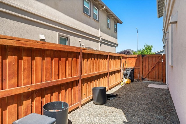 27 Bentwater loop, Chico CA: https://media.crmls.org/medias/085798fe-0396-471e-93d3-65f72ecbaf4a.jpg