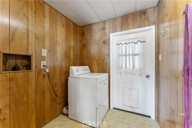 17105 Aragon Drive, Perris CA: https://media.crmls.org/medias/0857d251-8369-40c2-b6f1-3d5ce9358d3b.jpg