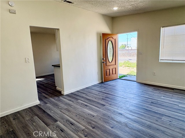 Detail Gallery Image 10 of 38 For 134 E Cluster, San Bernardino,  CA 92408 - 3 Beds | 1 Baths