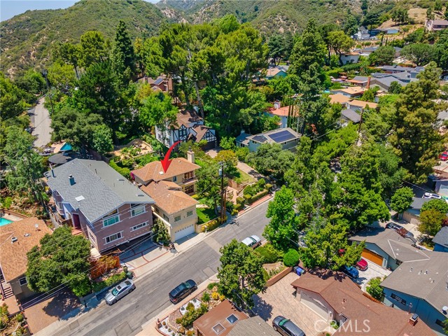 5815 Irving Avenue, La Crescenta CA: https://media.crmls.org/medias/08586f40-0fe8-4681-8381-038334dae0d8.jpg
